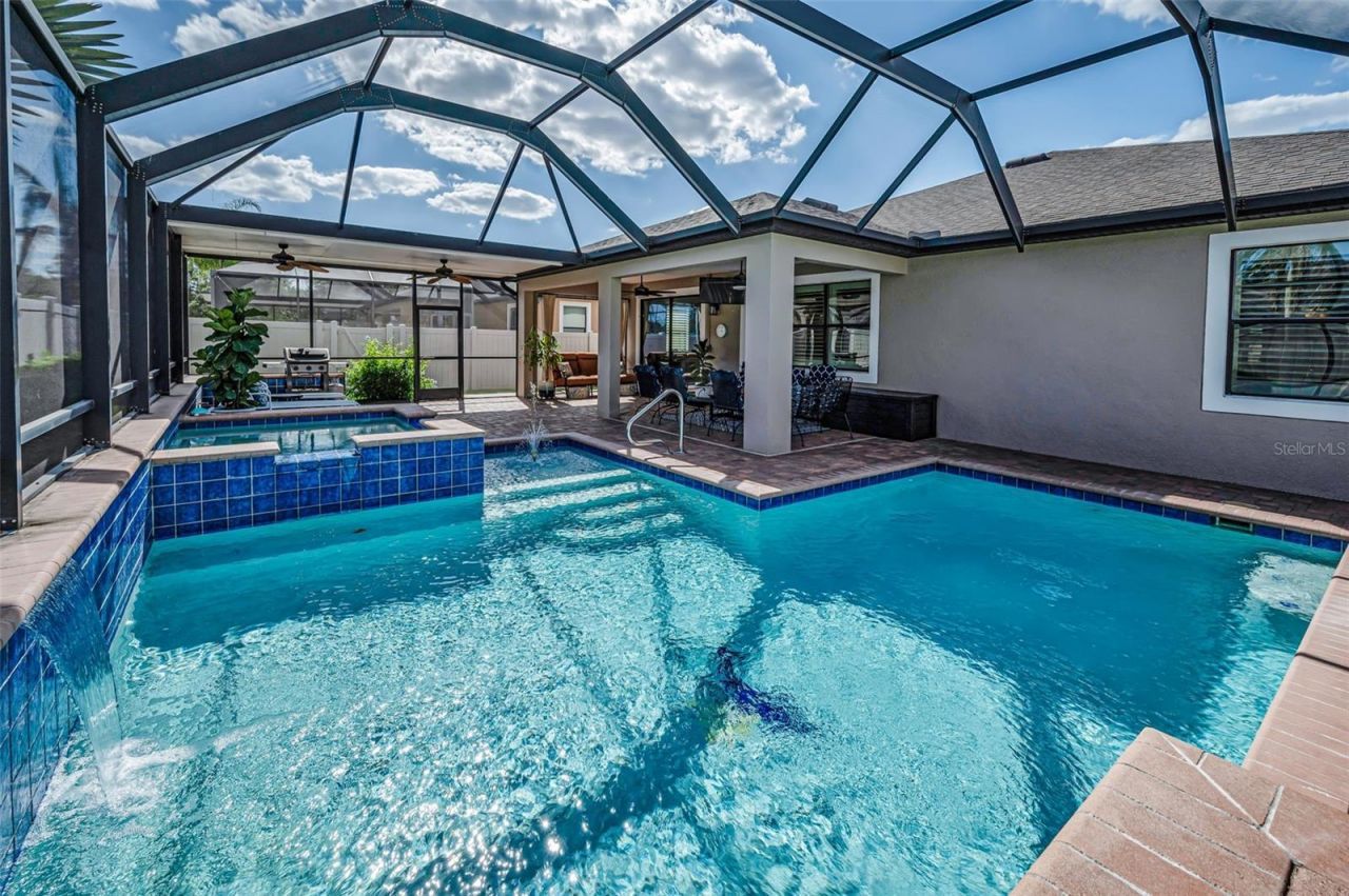 8449 Bluevine Sky Drive, Land O Lakes, FL 34637 Photo