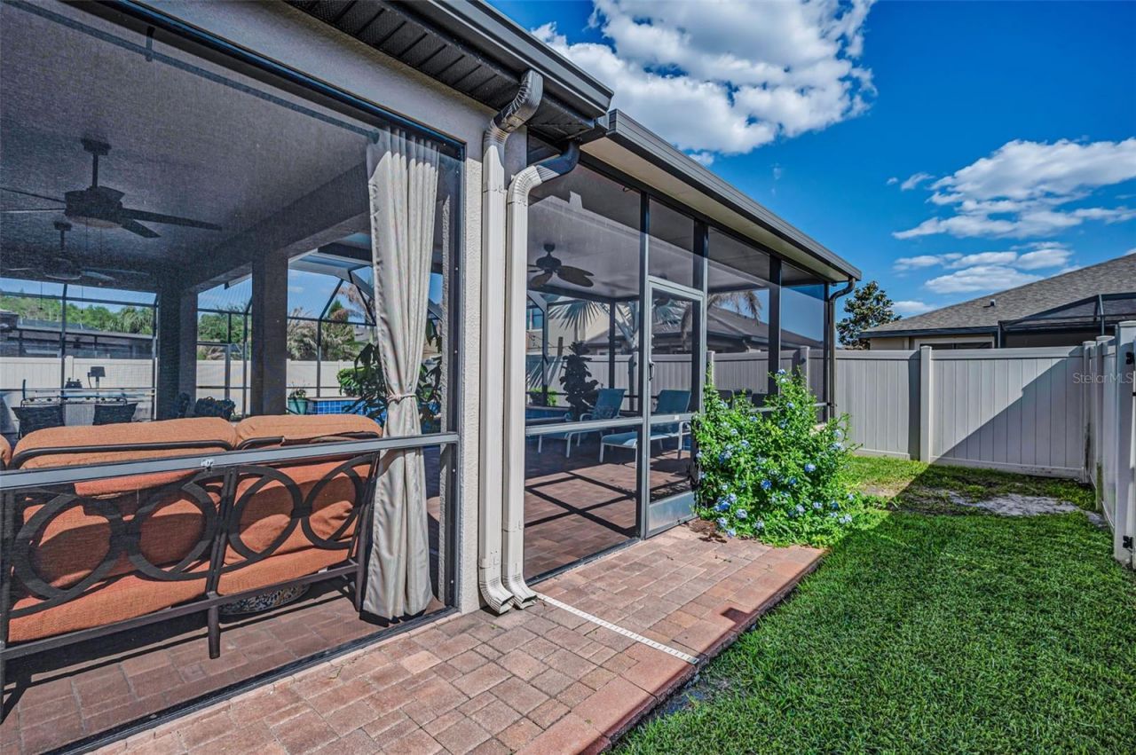 8449 Bluevine Sky Drive, Land O Lakes, FL 34637 Photo