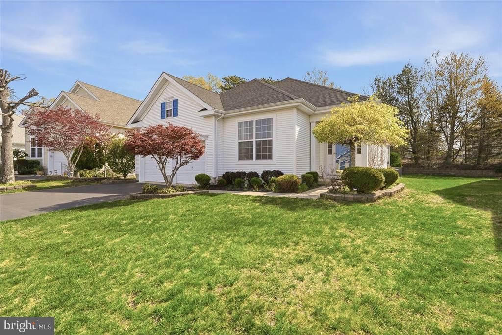 74 Pond View Circle, Barnegat, NJ 08005 Main Photo