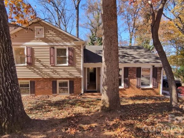 3331 Donovan Place , Charlotte, NC 28215