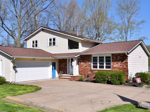 9509 Catalpa Circle , Mentor, OH 44060