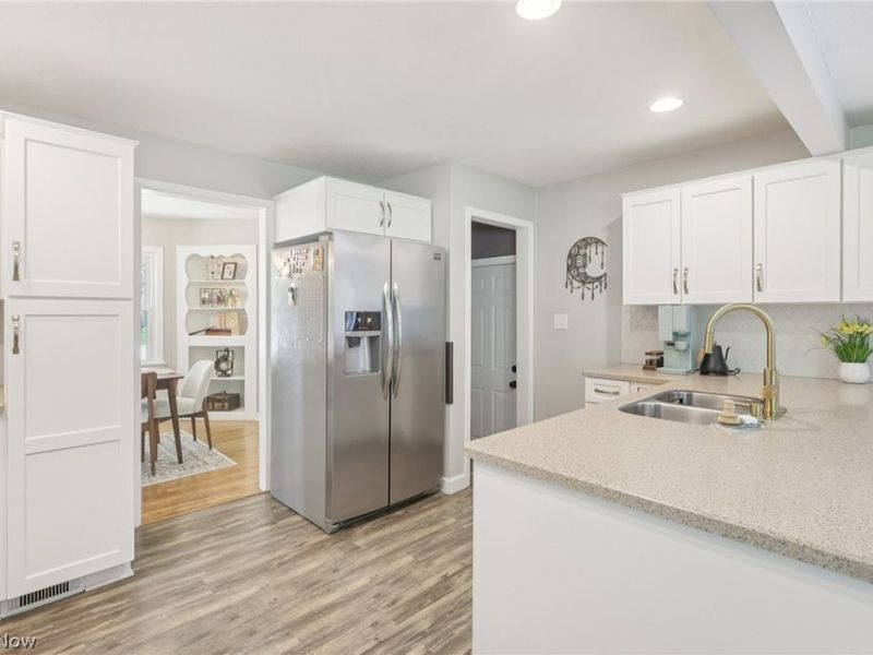 162 N Hawkins Avenue , Akron, OH 44313 Photo 12