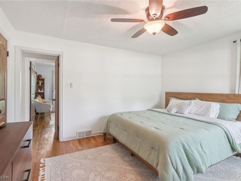 162 N Hawkins Avenue , Akron, OH 44313 Photo 24