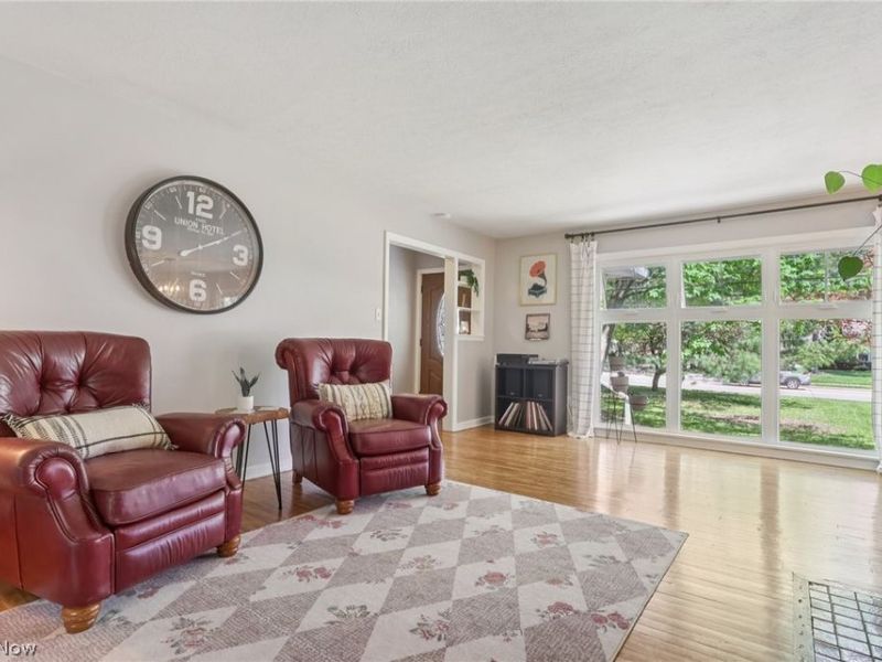 162 N Hawkins Avenue , Akron, OH 44313 Photo 6