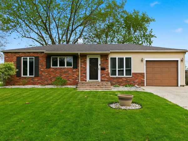 15 Columbian Avenue, Bluffton, IN 46714