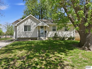 3401 S 121st Street , Omaha, NE 68144