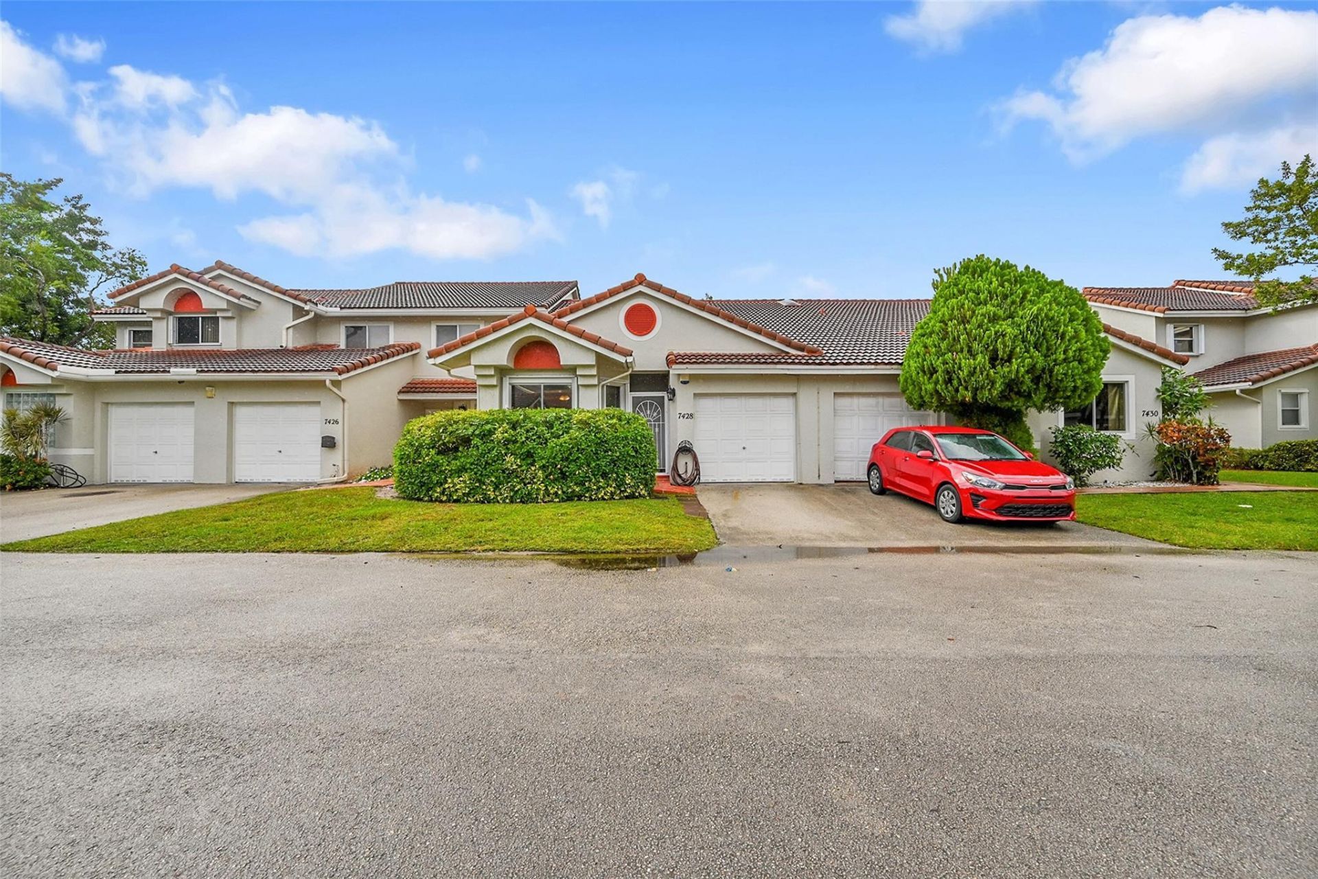7428 S Pinewalk Dr S, Unit 18-4, Margate, FL 33063 Photo