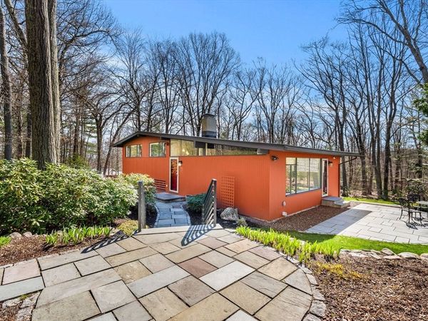 7 Gould Road, Lexington, MA 02420