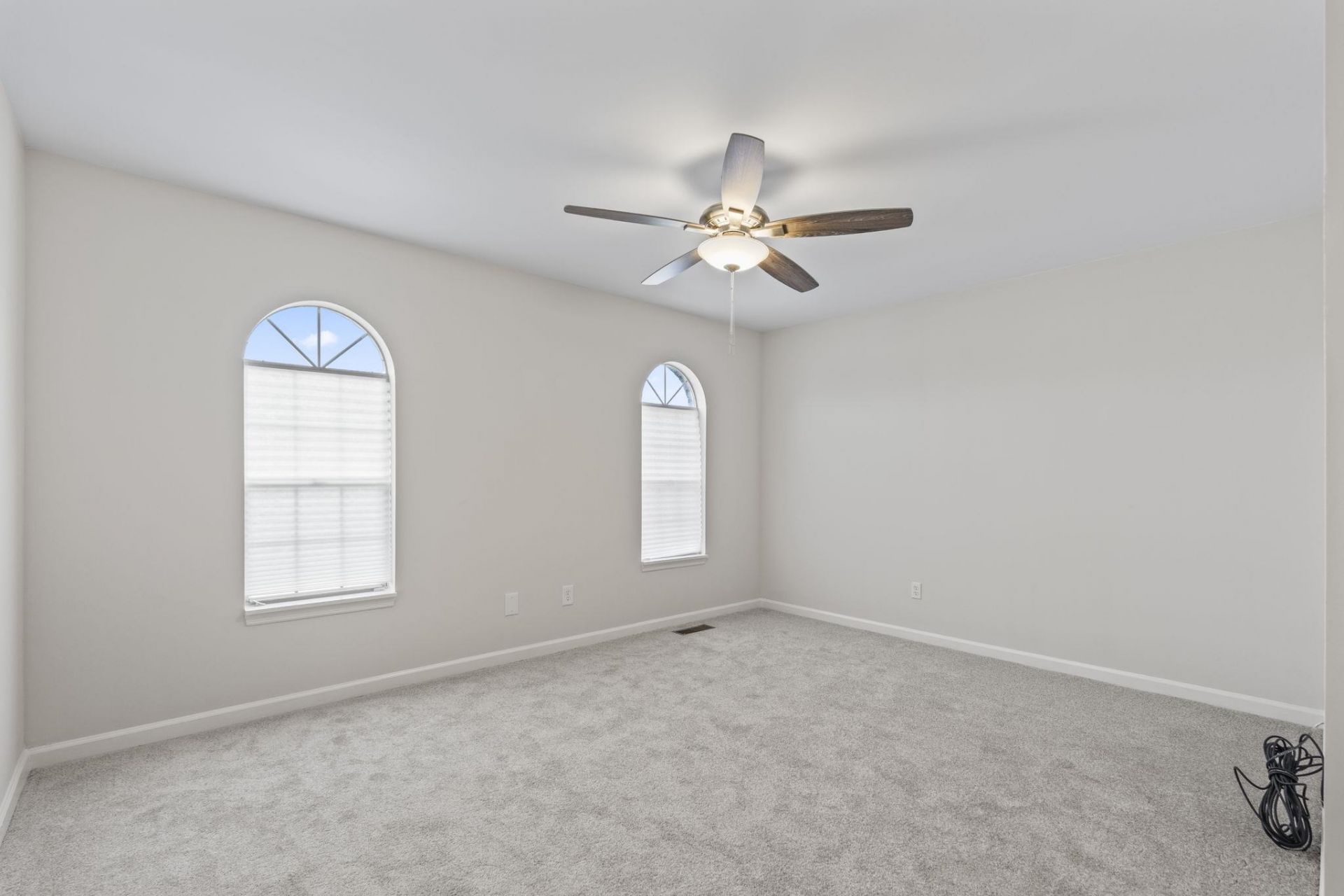 4285 Parkway Ln. Photo 24