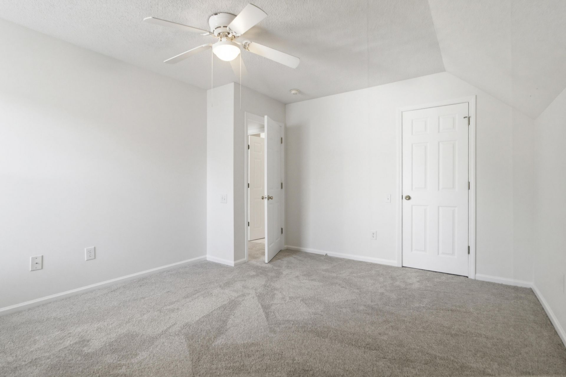 4818 Habersham Lane Photo 27