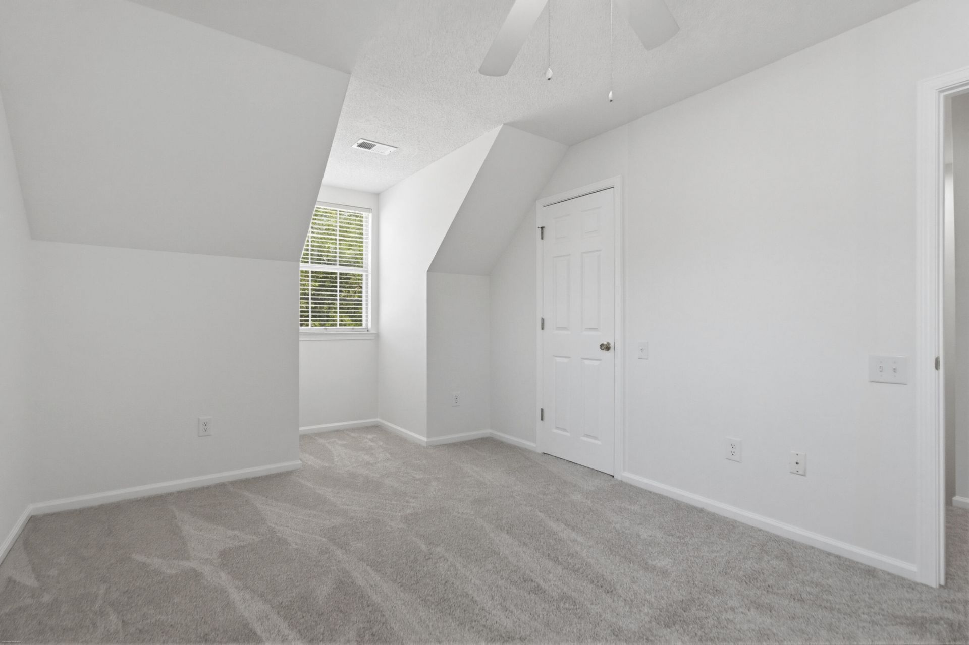 4818 Habersham Lane Photo 28