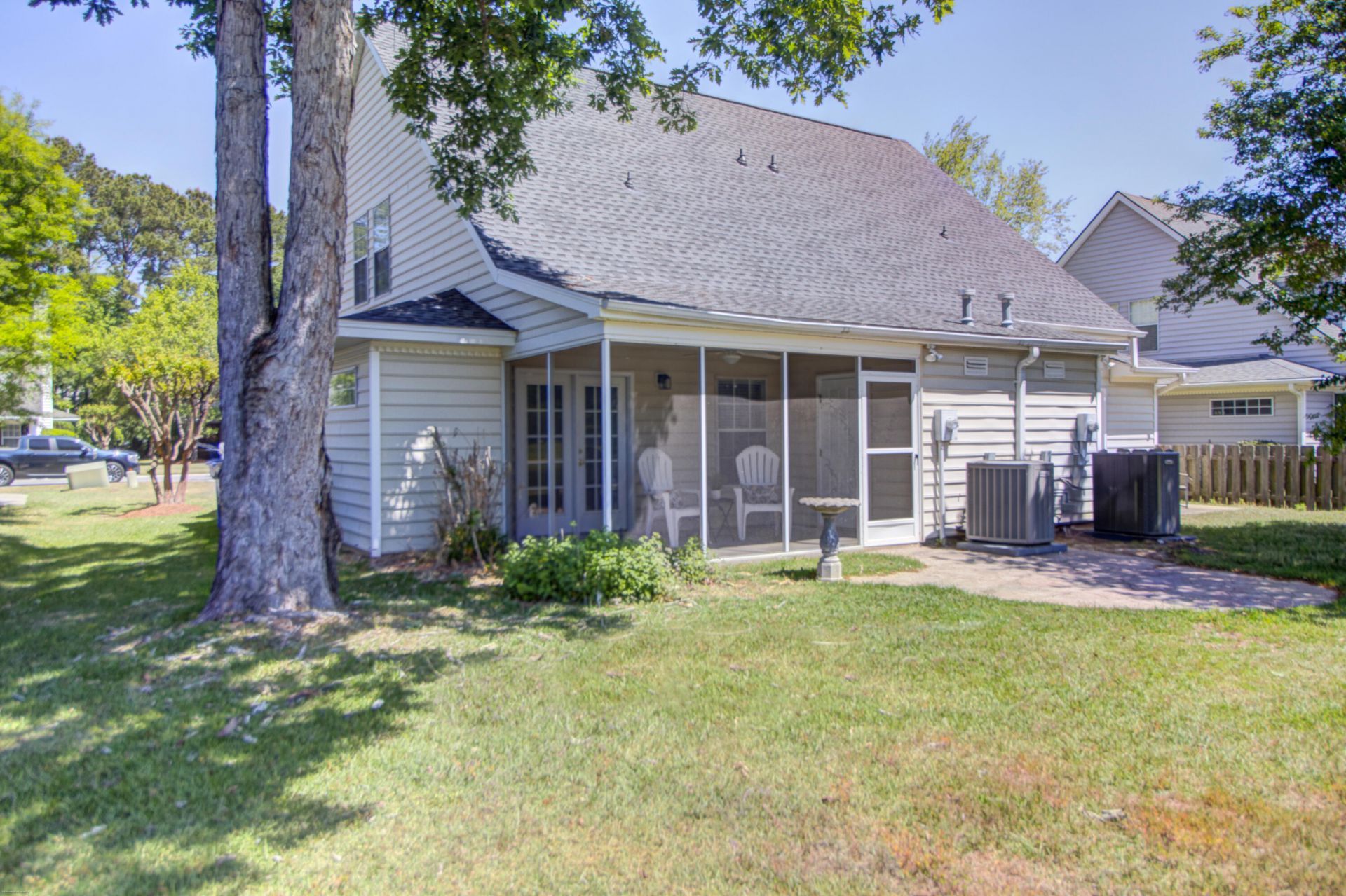 4818 Habersham Lane Photo 32