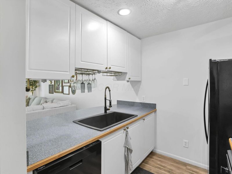 4696 Shalers Drive , Unit 52B, Columbus, OH 43228 Photo 16