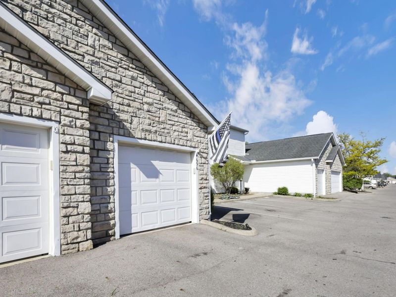 4696 Shalers Drive , Unit 52B, Columbus, OH 43228 Photo 5