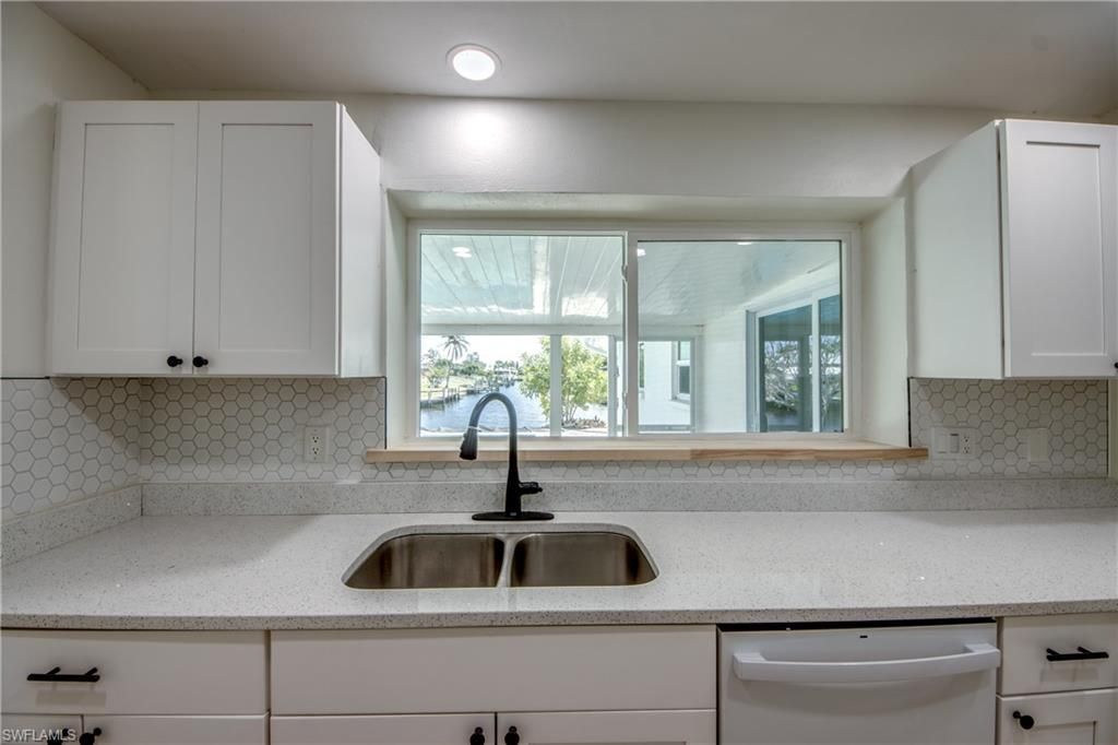 3009 SE 10th Ave, Cape Coral, FL 33904 Photo