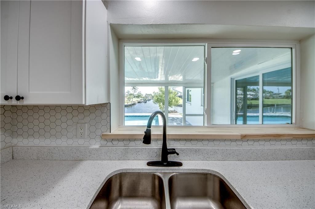 3009 SE 10th Ave, Cape Coral, FL 33904 Photo