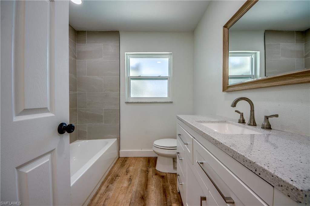 3009 SE 10th Ave, Cape Coral, FL 33904 Photo