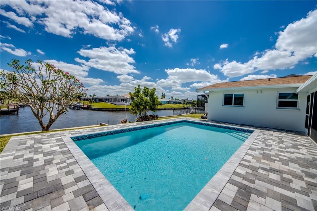 3009 SE 10th Ave, Cape Coral, FL 33904 Photo