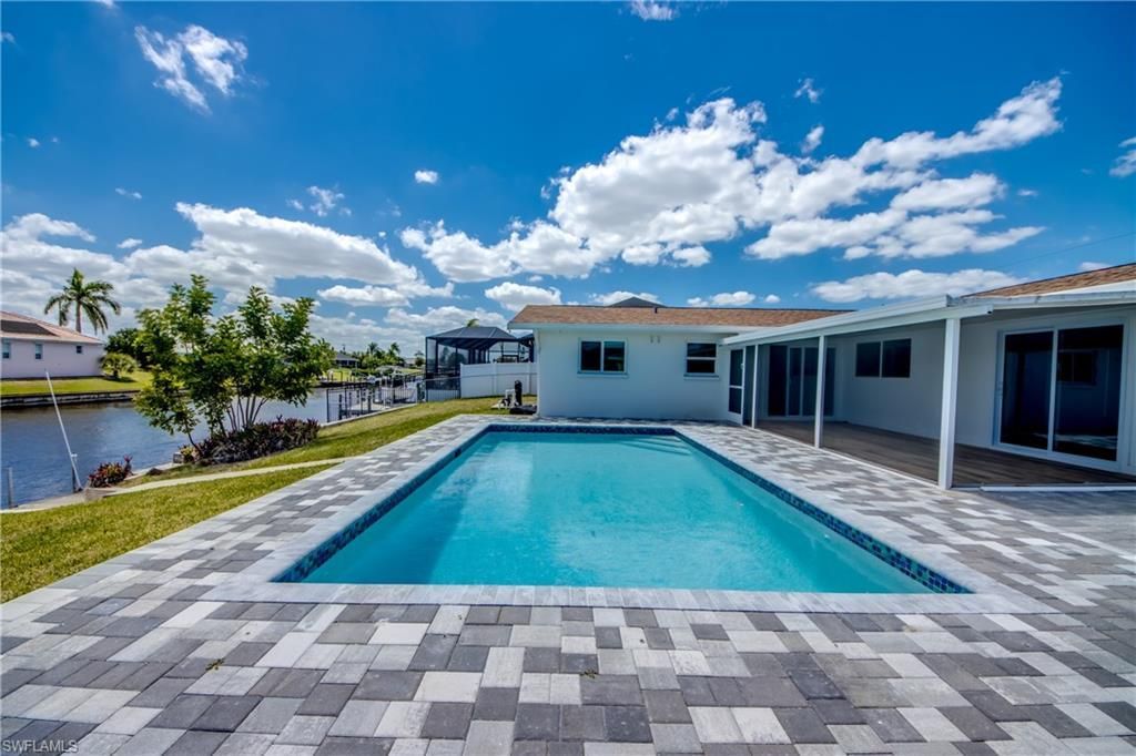 3009 SE 10th Ave, Cape Coral, FL 33904 Photo
