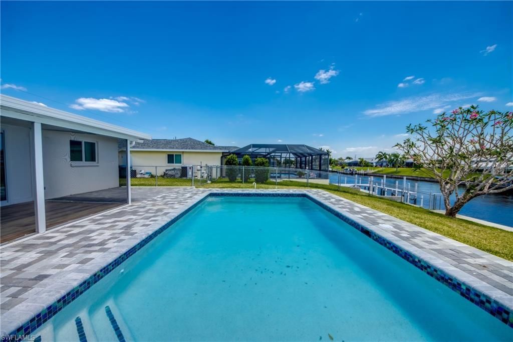 3009 SE 10th Ave, Cape Coral, FL 33904 Photo