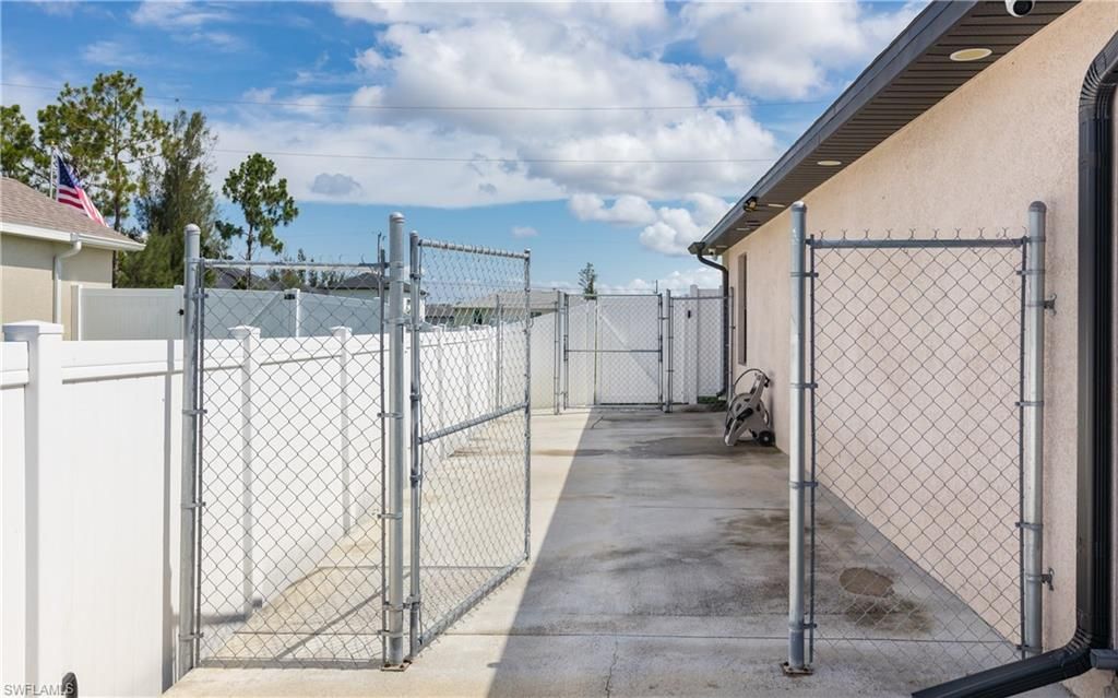 2522 NW 11th St, Cape Coral, FL 33993 Photo