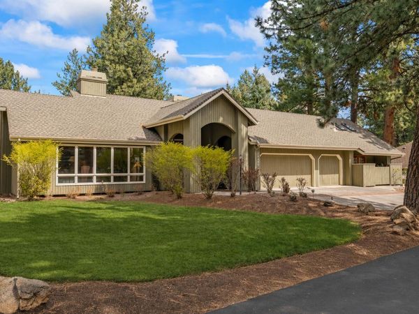 20468 Steamboat Court, Bend, OR 97702