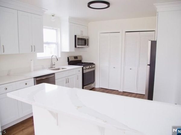 26 Millie Lane 1102, Unit 1102, East Hanover Twp, NJ 07936