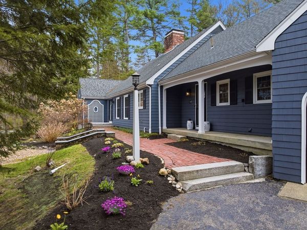 20 Coachmans Lane, North Andover, MA 01845