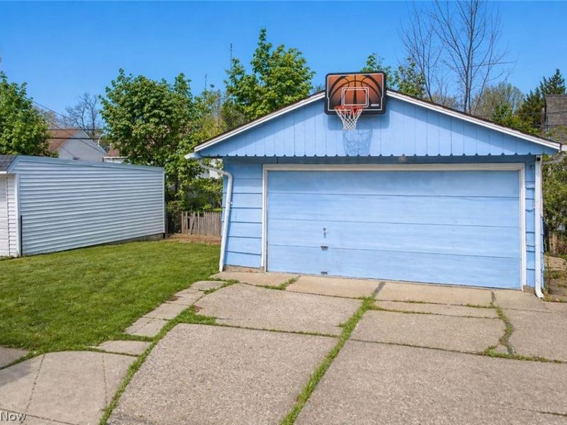 4366 W 60th Street , Cleveland, OH 44144 Photo 4