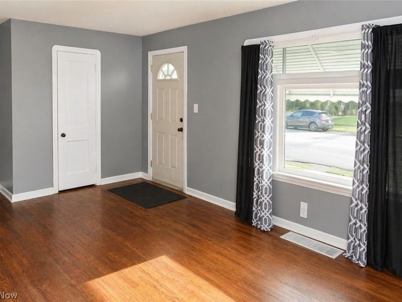 4366 W 60th Street , Cleveland, OH 44144 Photo 5