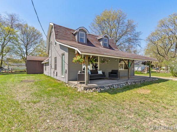 1007 N 4th Street, Greenville, MI 48838