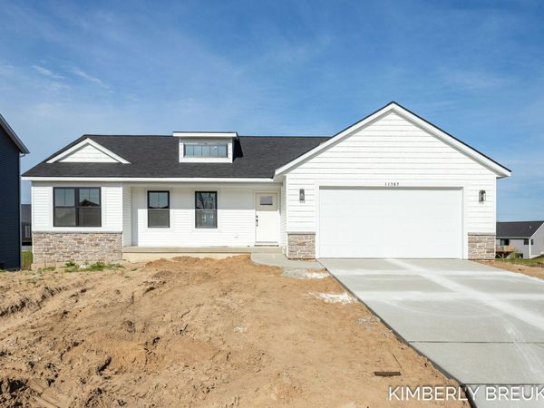 11767 Everett Avenue, Allendale, MI 49401