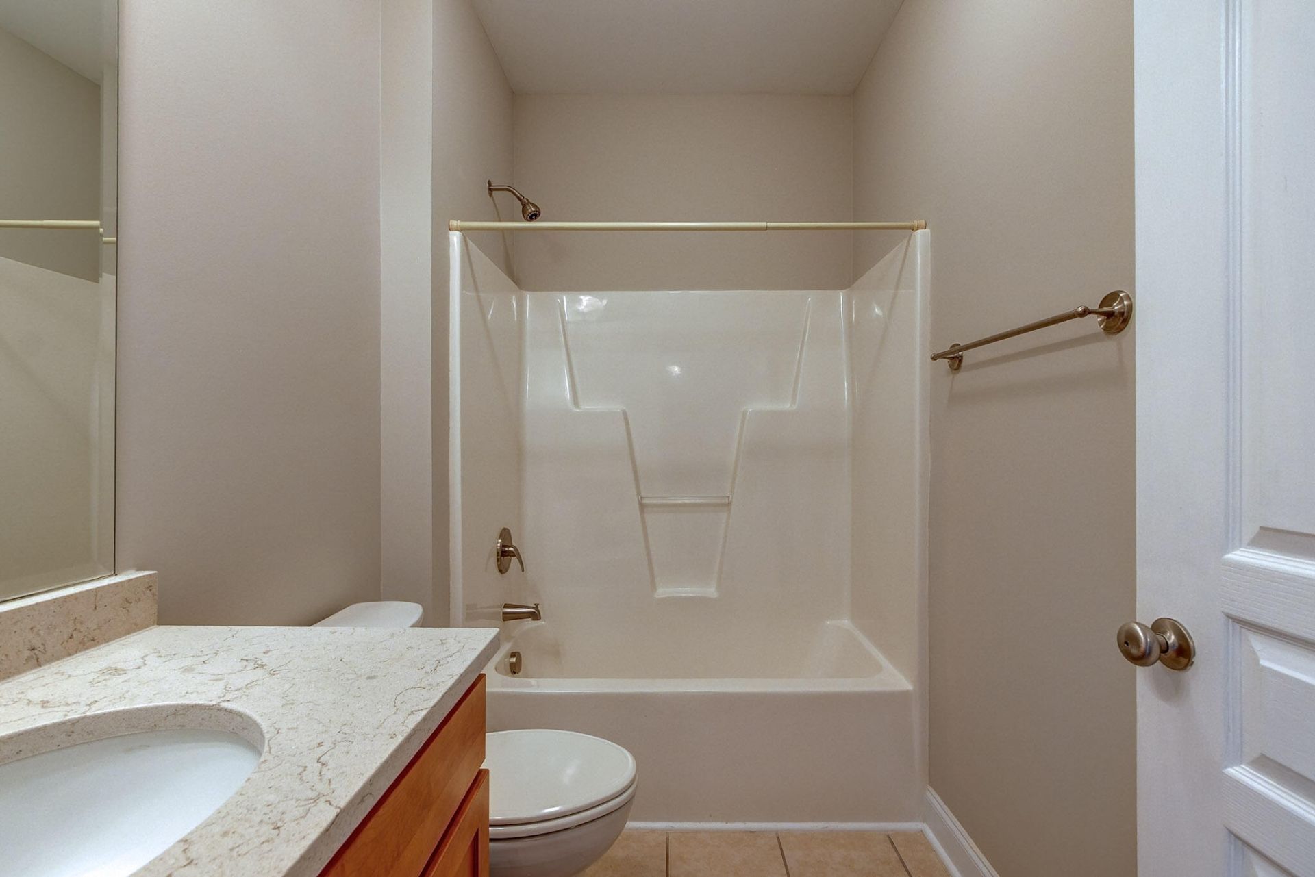 1318 Basilidon Road Photo 24