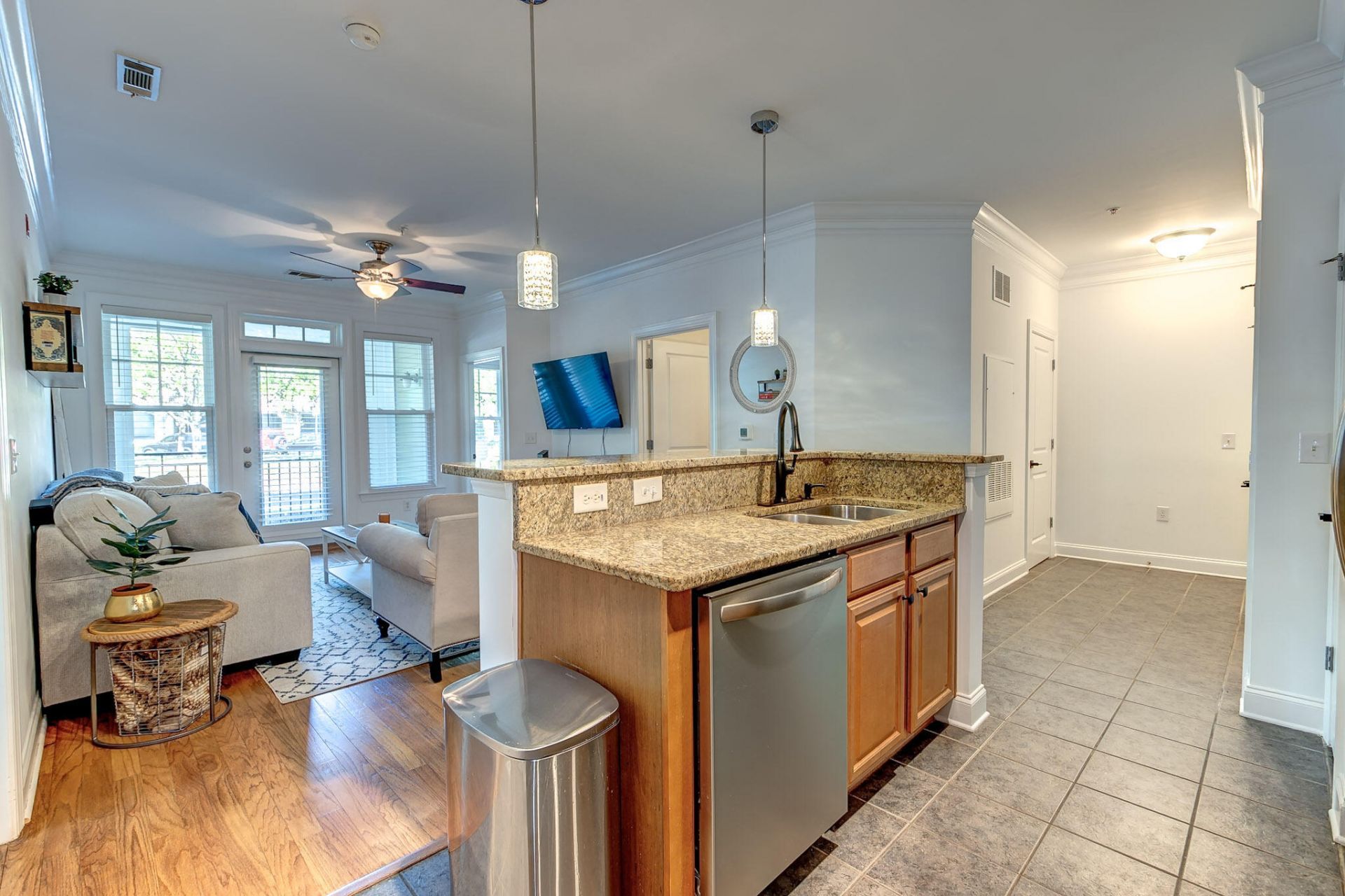 2000 Belle Isle Avenue Photo 9