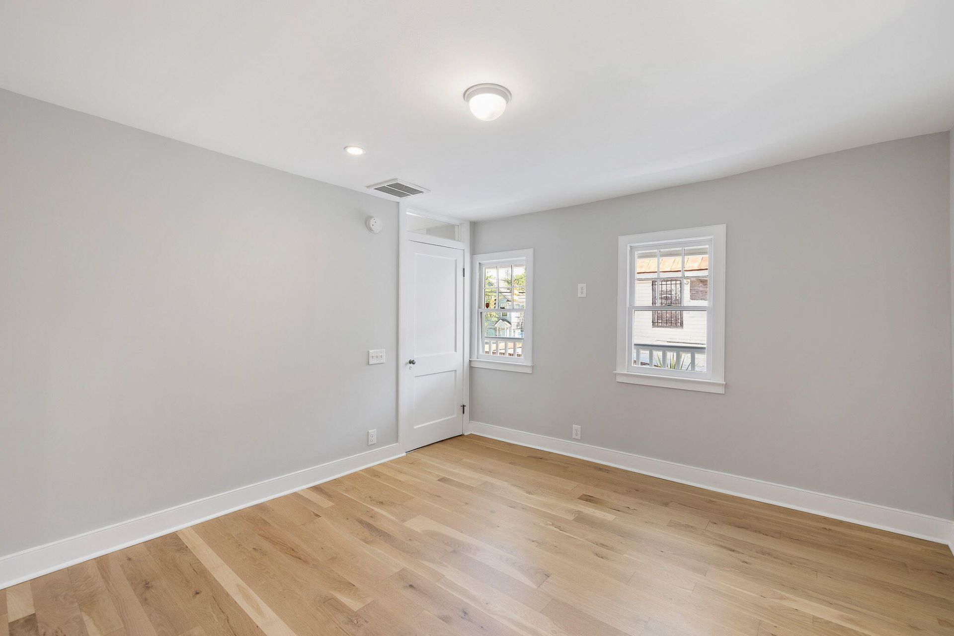 271 Coming Street Photo 13