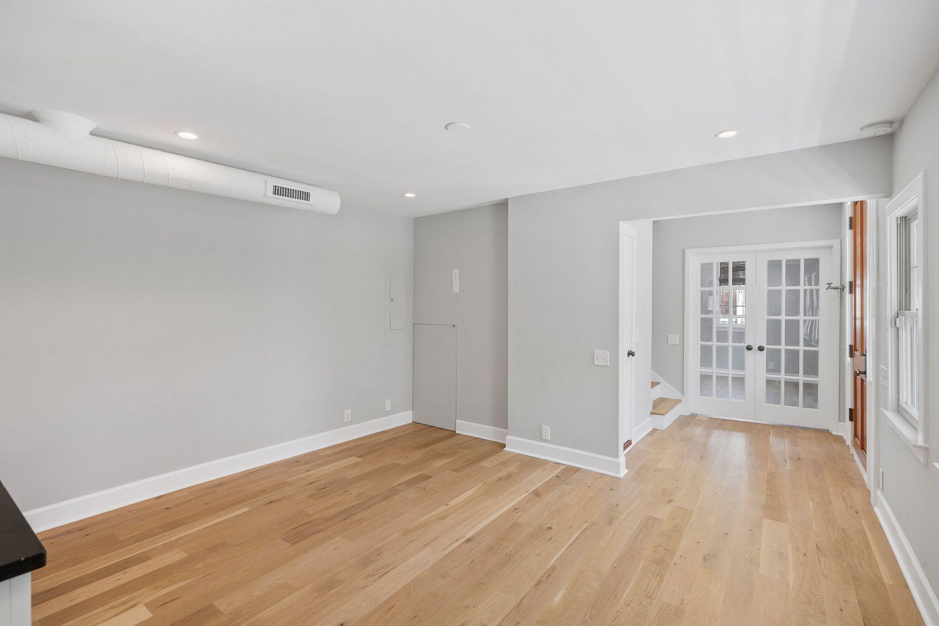 271 Coming Street Photo 7