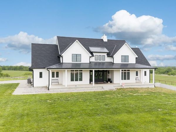22852 Dempsey Road, Leavenworth, KS 66048