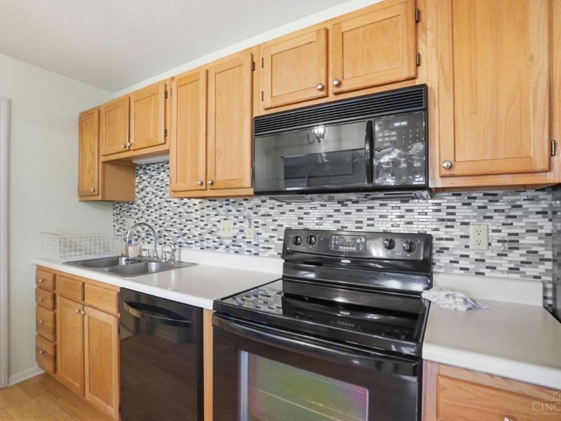 8794 Carrousel Park Circle, Unit 137, Colerain Township, OH 45251 Photo 14