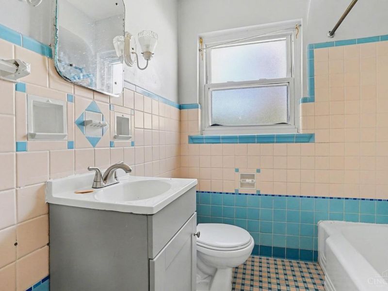 5595 Colerain, Cincinnati, OH 45239 Photo 10