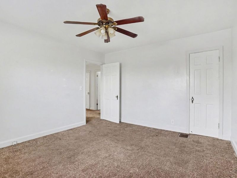 5595 Colerain, Cincinnati, OH 45239 Photo 9