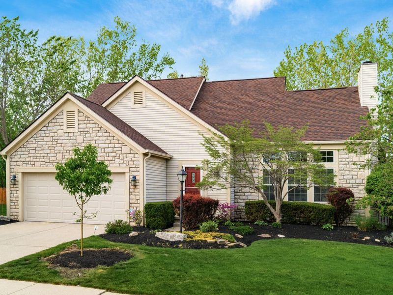 3826 Stonesthrow Court E, Hilliard, OH 43026 Photo 1