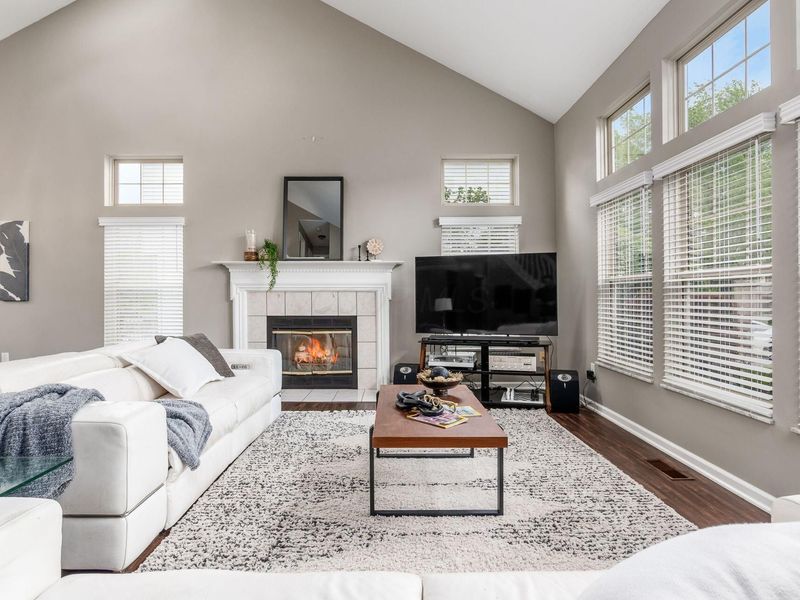 3826 Stonesthrow Court E, Hilliard, OH 43026 Photo 4