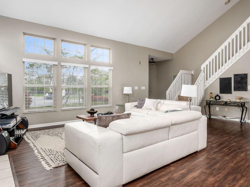 3826 Stonesthrow Court E, Hilliard, OH 43026 Photo 5