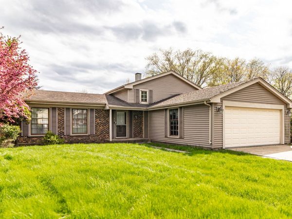 809 Thornton Lane , Buffalo Grove, IL 60089