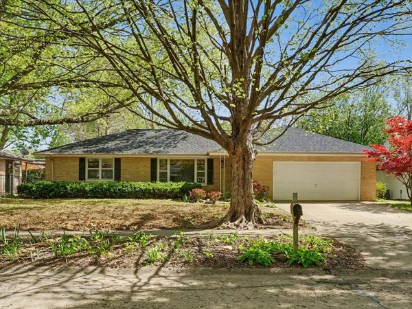 1105 Foothill Drive, Champaign, IL 61821