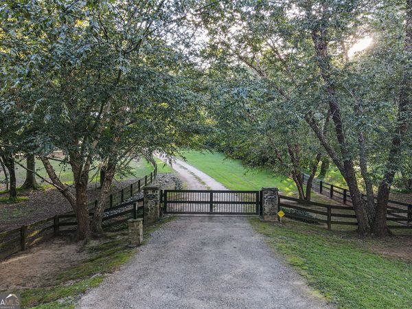 683 Duck Thurmond Road, Dawsonville, GA 30534