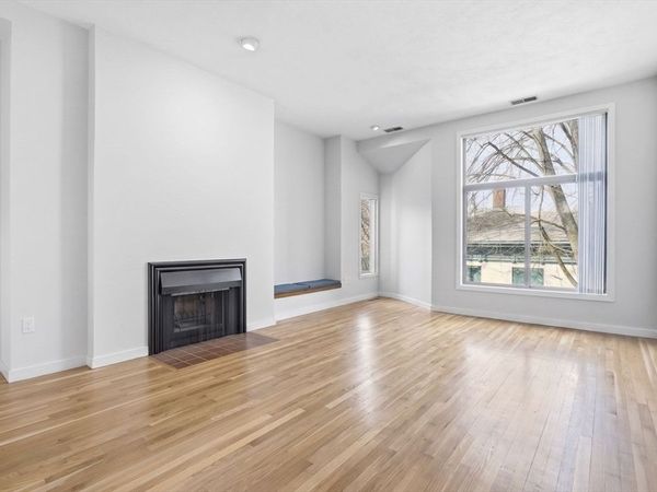 581 Mount Auburn Street, Unit 2, Cambridge, MA 02138