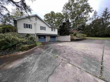 3329 Collins Ferry Road, Morgantown, WV 26505