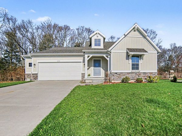 2041 Juniper Circle, Muskegon, MI 49445