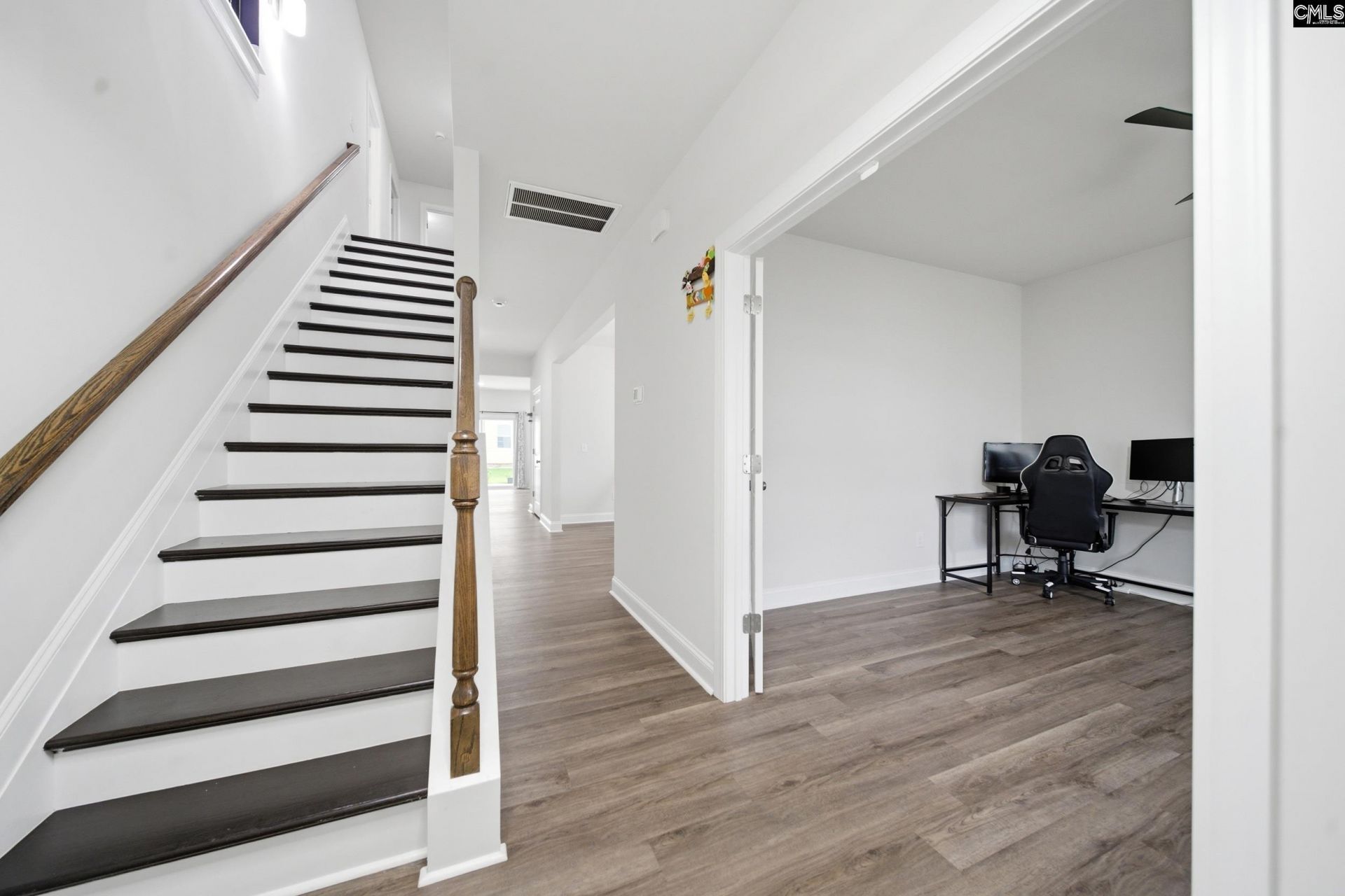 429 Swamp Fox Drive Photo 4